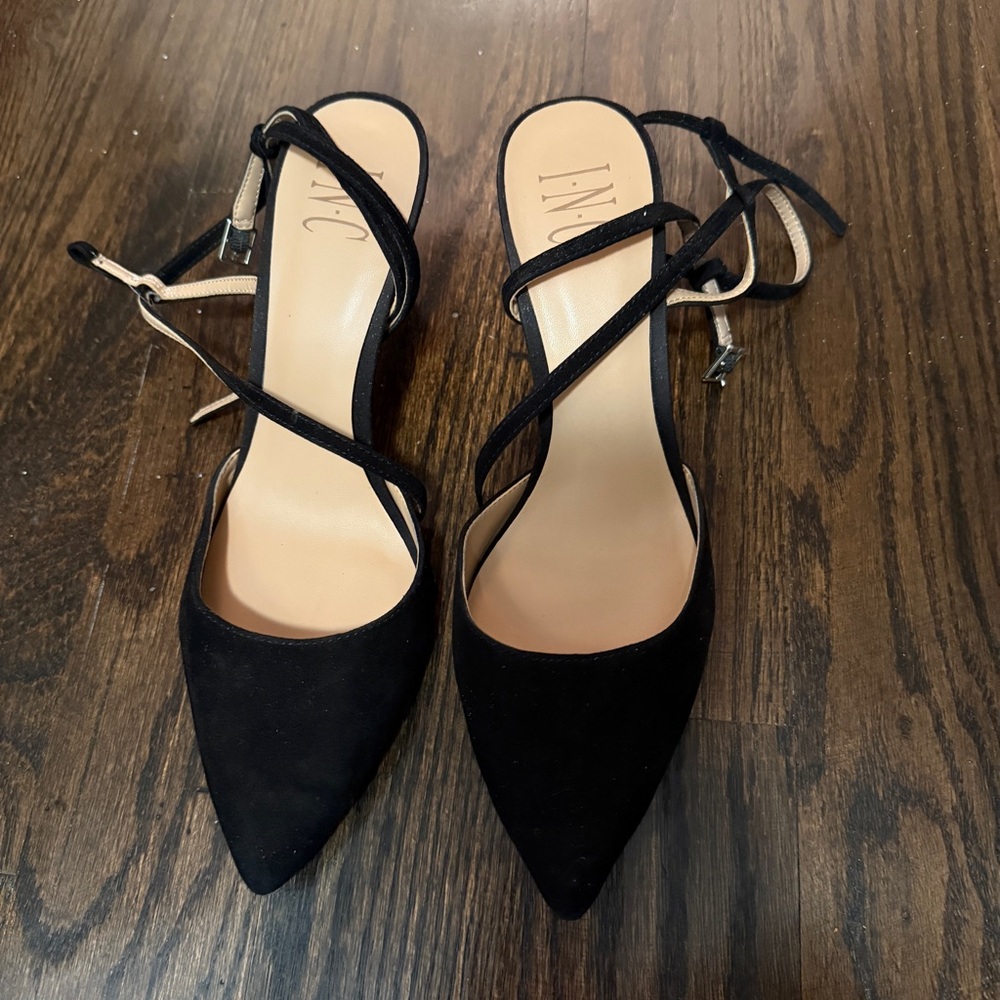 INC International Concepts Lenii Pointed Toe Pumps Size 8